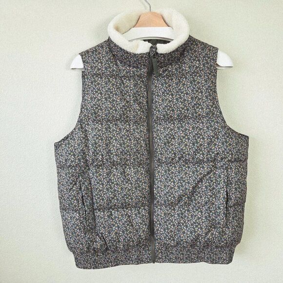 Universal Thread Puffer Vest Size M Green Floral Sherpa Collar Full Zip Winter - Picture 2 of 8